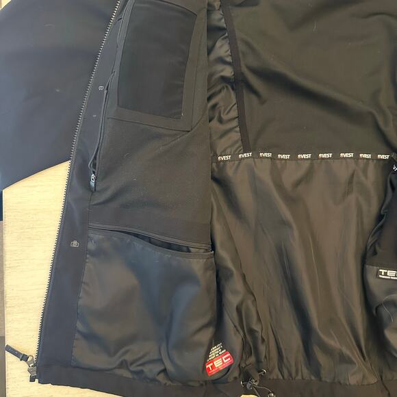 ScotteVest Men's Black Epic Travel Jacket Size XL 24 Pockets Zip Off Sleeves - Picture 9 of 15